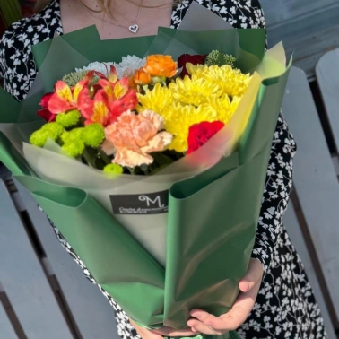 Яркий летний букет