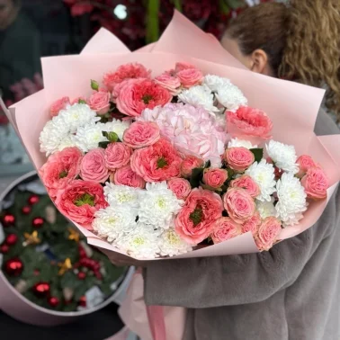 Нежное облако роз