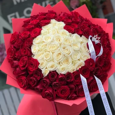 Сердце из роз