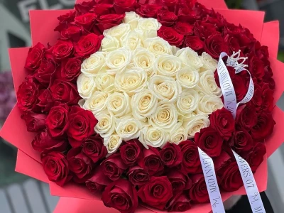 Сердце из роз