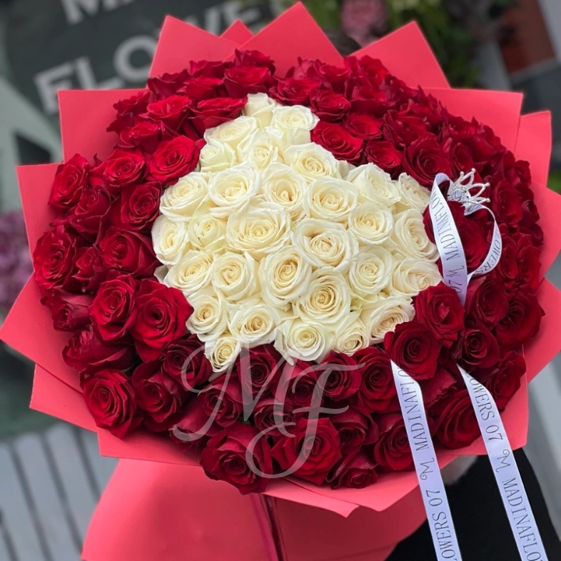 Сердце из роз