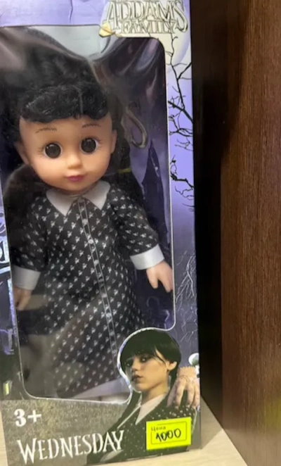 Кукла Уэнсдэй