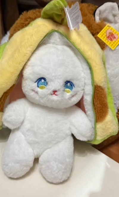 Зайка в костюме авокадо