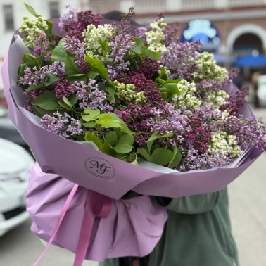 Букет из сирени «Весеннее настроение»