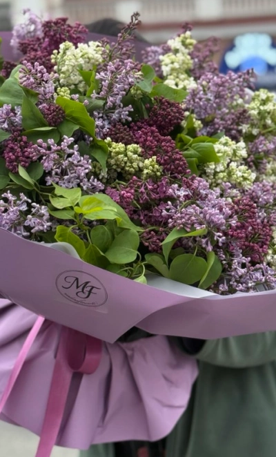 Букет из сирени «Весеннее настроение»